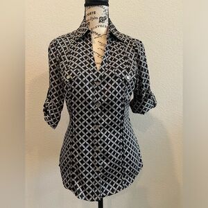 White House Black Market silky blouse with black & white chain pattern